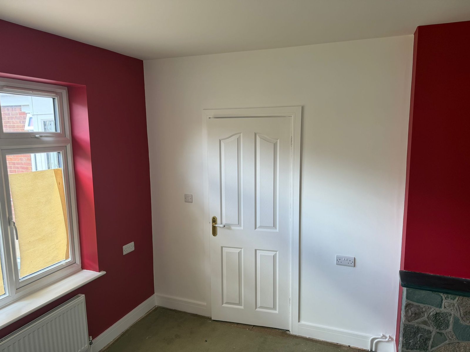 Finished lounge walls ceiling and woodwork
